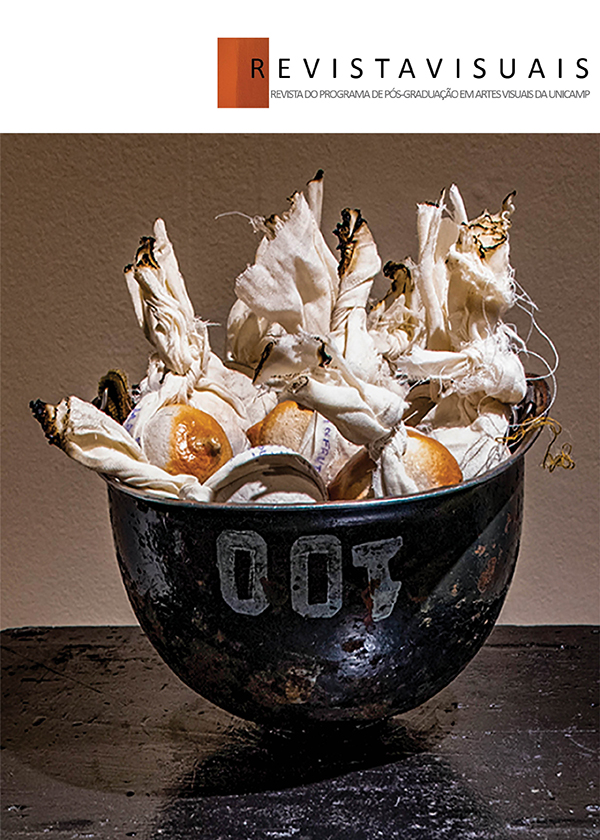 Capa: Marta Strambi, "Molotove-me" (detalhe), objeto/performance, 2019.